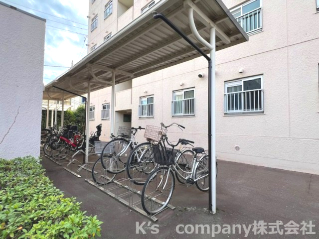 ◎藤沢市鵠沼海岸1丁目　コーポ鵠沼B棟の駐輪場|駐輪スペース◇