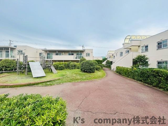 ◎藤沢市鵠沼海岸1丁目　コーポ鵠沼B棟のその他共用部分|郵便受け☆こちらの階段を上がると住戸があります◇