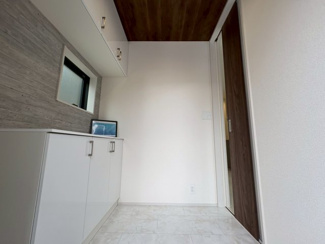 【玄関】 | 小平市仲町　新築戸建　【全2棟】