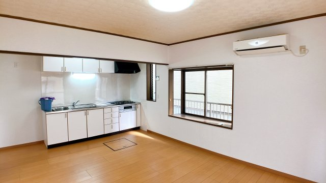 美浜町河和台1丁目戸建ての居間・リビング