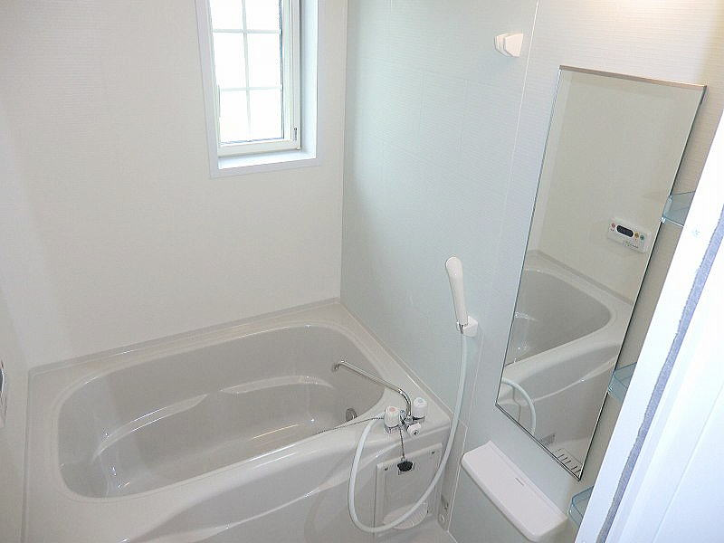 グラースクローⅡの浴室