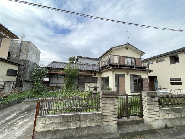 藤岡市藤岡　中古900①の外観