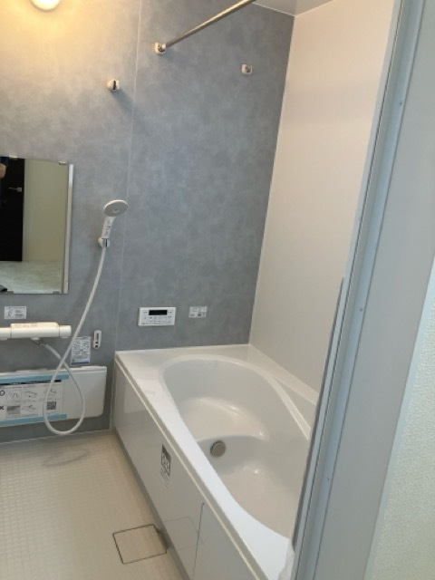 【仲介手数料無料/稲沢市】稲沢市矢合町面棒堀1416-2 リーブルガーデンの浴室