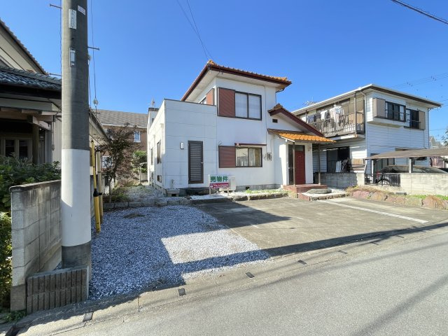 藤岡市藤岡　中古900の前面道路含む現地写真