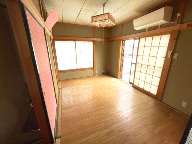 藤岡市藤岡　中古900②の洋室