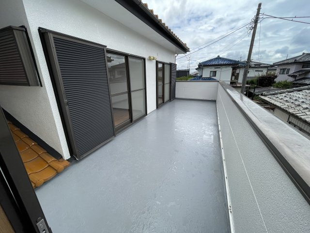 藤岡市藤岡　中古1580のバルコニー