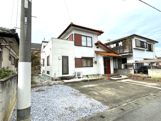 藤岡市藤岡　中古900の外観