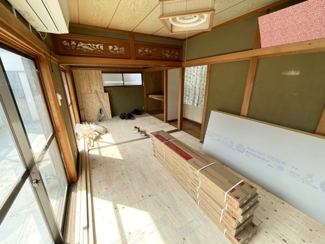 藤岡市藤岡　中古1580の内装|リフォーム中です(^^♪