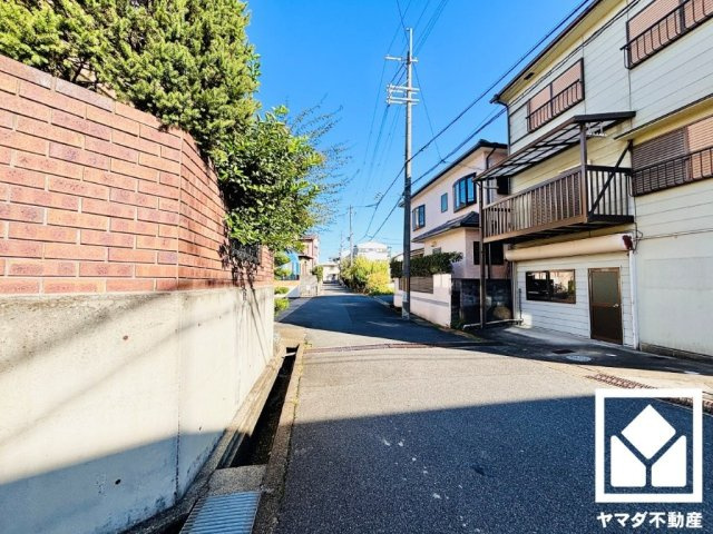 宇治市伊勢田町中ノ田の前面道路含む現地写真