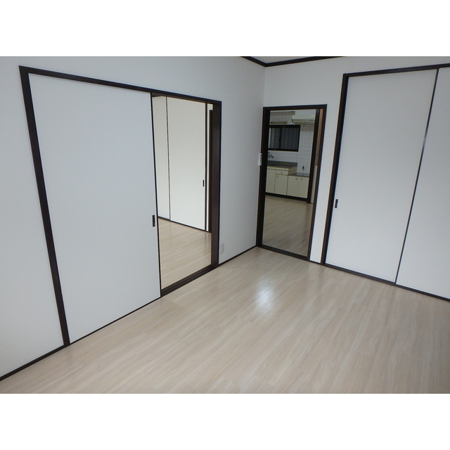 パールメゾンシオノの居間・リビング|ゆったり過ごせるリビングです