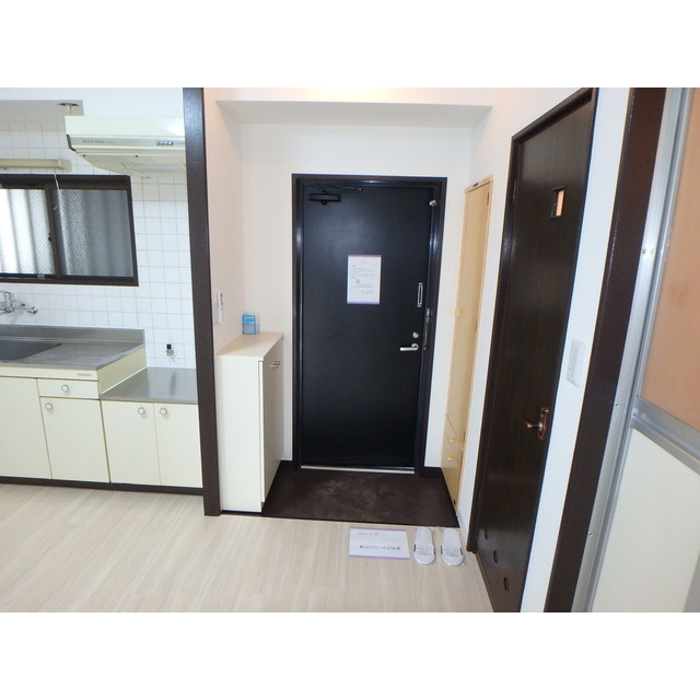 パールメゾンシオノの玄関|シンプルで使いやすい玄関です