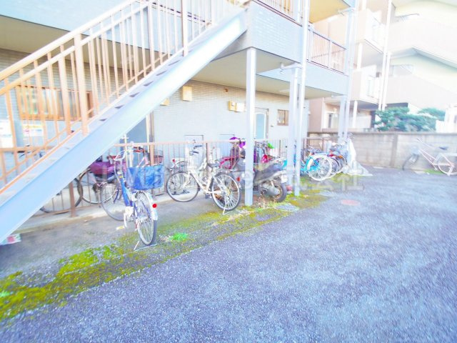 アウステル田無のエントランス