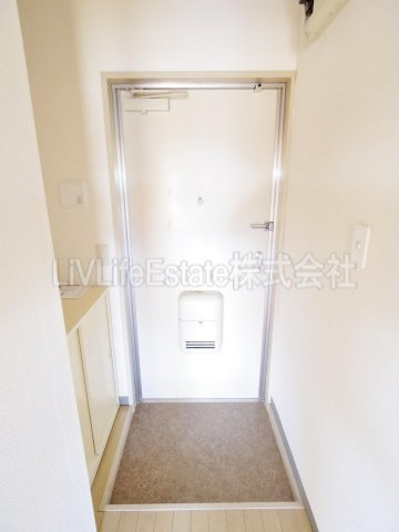 アウステル田無の玄関