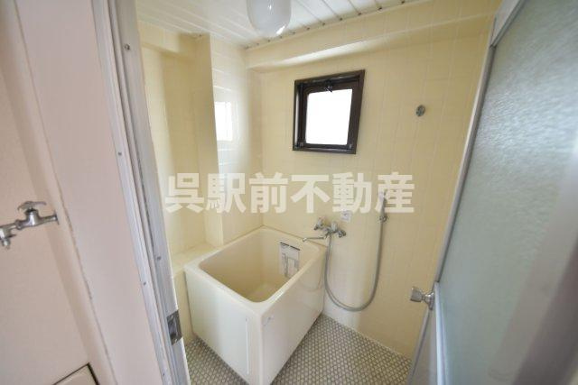 小柴クリーニングマンションの浴室