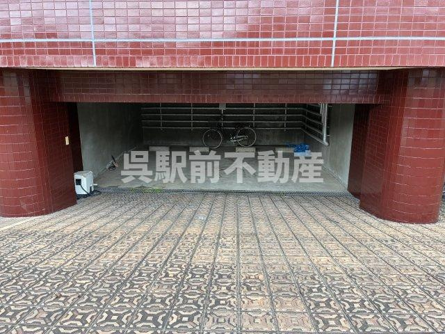 小柴クリーニングマンションの駐車場