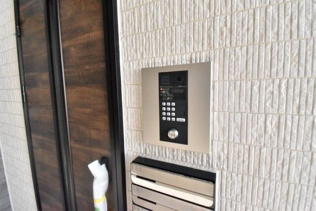 Ｃｈｅｒｉｍ日比野のセキュリティ|オートロック、ポスト完備！