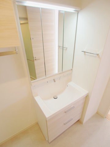 ＬａＶｉｔａ（ラ・ヴィータ）の独立洗面台