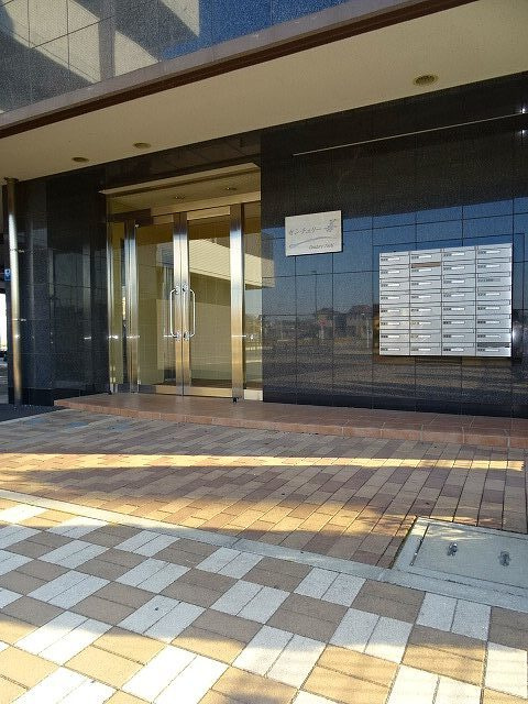 センチュリー善のエントランス