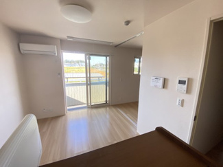 【居間・リビング】 | ヒルズ学園南 | 類似物件　ご参考にして下さい。