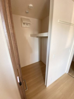 【収納】 | ヒルズ学園南 | 類似物件　ご参考にして下さい。