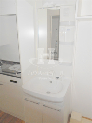 【洗面所】 | ドミールCity川口 | ゆったりとスペースのある洗面所