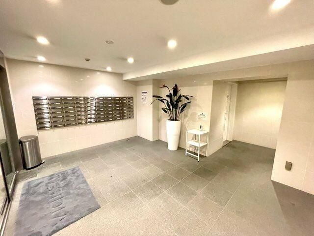 レジディア用賀のロビー|■宅配ＢＯＸ■集合ポスト