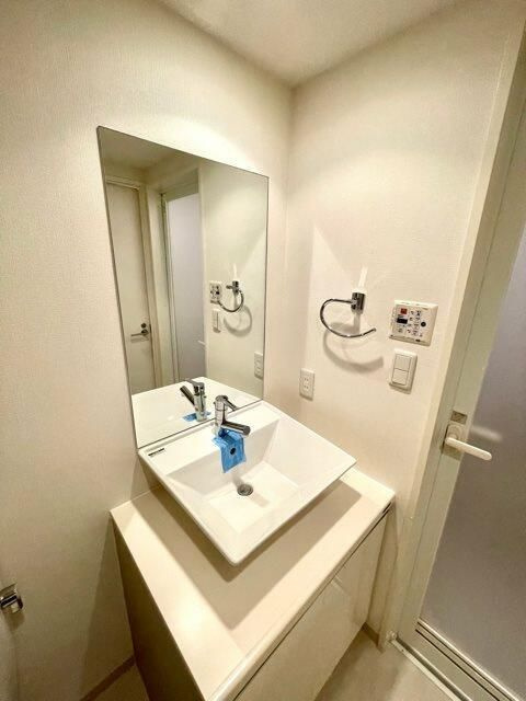 レジディア用賀の洗面所|■独立洗面台