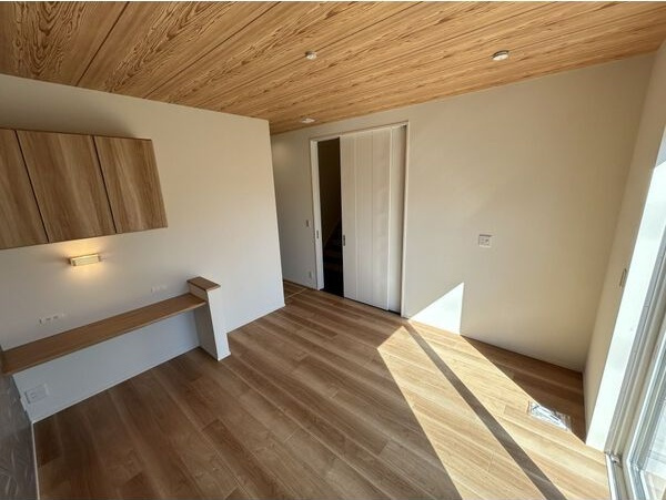 中川区春田3丁目戸建ての洗面所