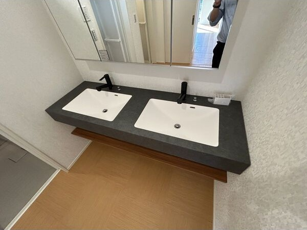 中川区春田3丁目戸建てのキッチン