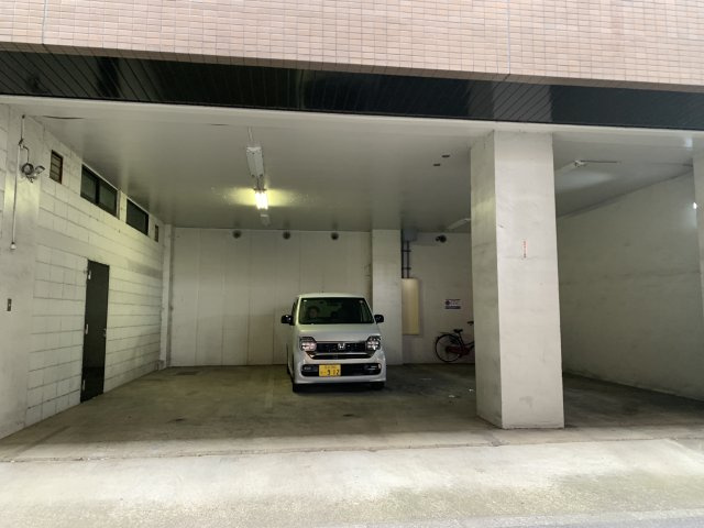 エステート川口の駐車場|駐車場