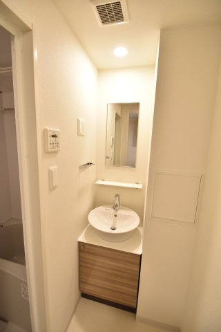 大阪市都島区網島町の賃貸マンションの洗面所