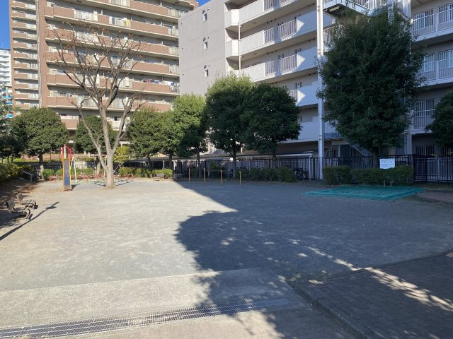 グラン・エステ川崎ツインタワー弐番館の周辺|戸手南公園
グラン・エステ川崎ツインタワー弐番館から徒歩2分