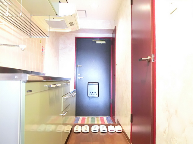 王子北ウイングの玄関|シックな色合いがオシャレな内装♪