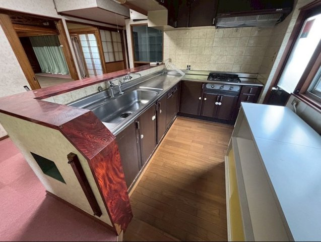 守山市守山３丁目の店舗事務所の内装