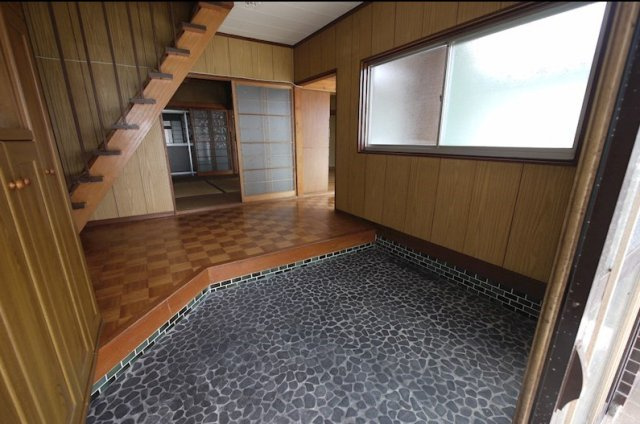 守山市守山３丁目の店舗事務所の内装