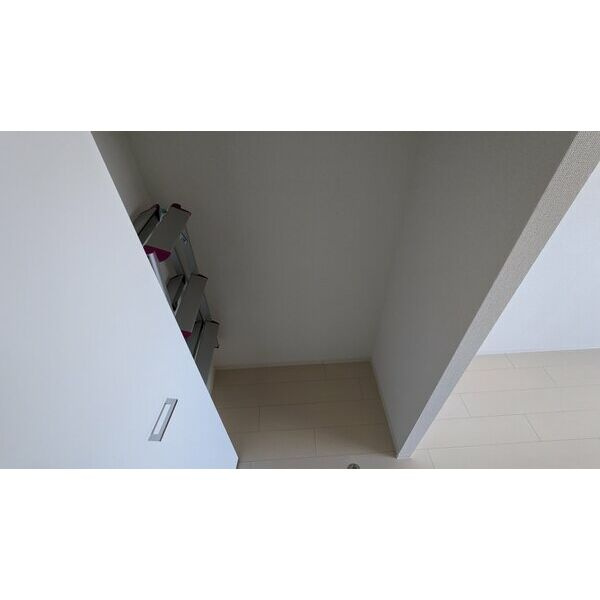 ニッケノーブルハイツ江坂のその他