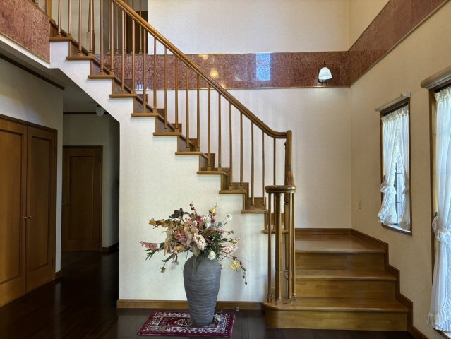 倉敷市生坂　中古戸建の玄関