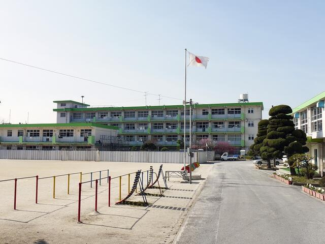 サンコート　八幡西区中の原２丁目の周辺|上津役小学校まで1,440m 