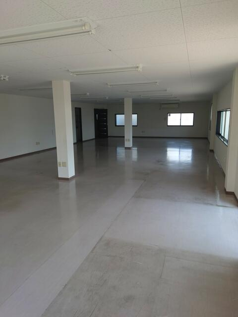 城東4丁目テナント1Fのロビー