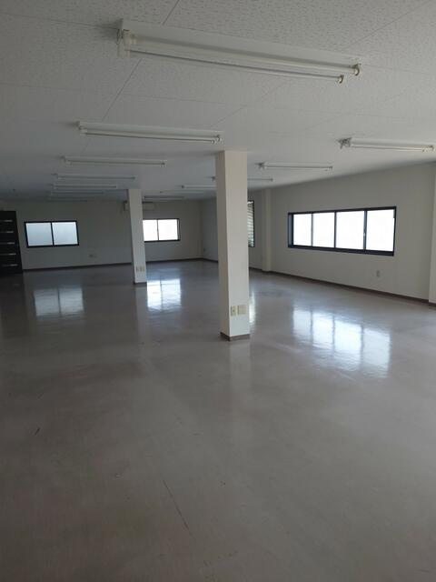 城東4丁目テナント1Fの居間・リビング