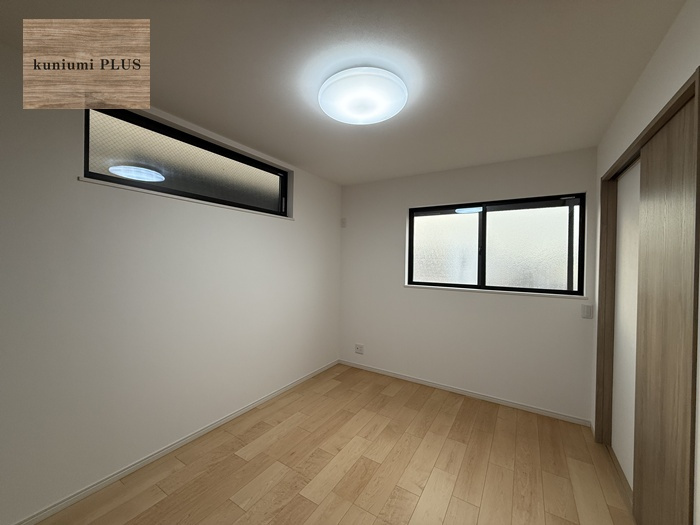 東大阪市中小阪1丁目　2号棟の洋室