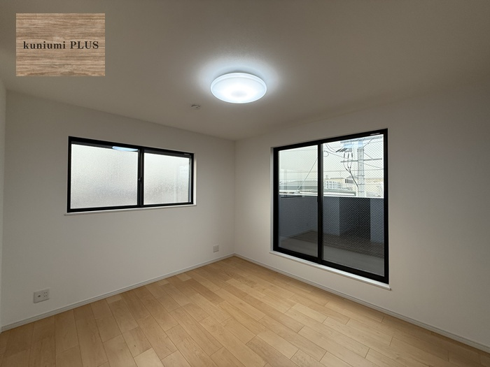 東大阪市中小阪1丁目　2号棟の洋室