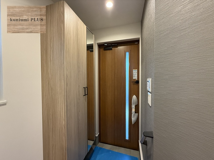 東大阪市中小阪1丁目　2号棟の玄関