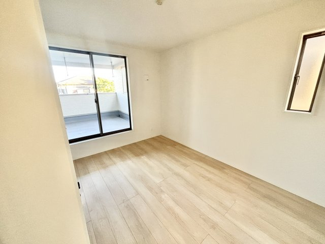 【仲介手数料無料／あま市七宝町】あま市七宝町鯰橋　第1　クレイドルガーデン　1号棟の洋室