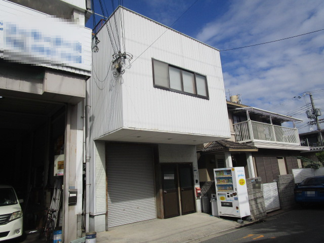 守口市南寺方東通１丁目の倉庫
