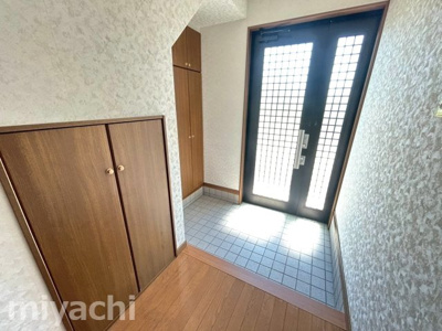 【玄関】 | 川内町加賀須野戸建