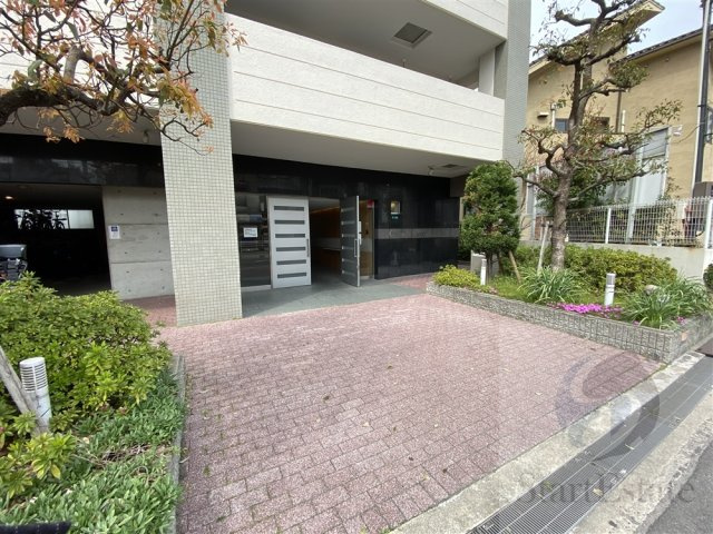 【エントランス】 | セザール平野
