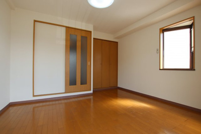 【洋室】 | メゾンフェアリー