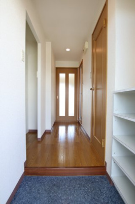 【玄関】 | メゾンフェアリー