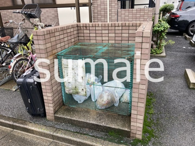 プレステージ２４のその他共用部分|敷地内ゴミ置き場。